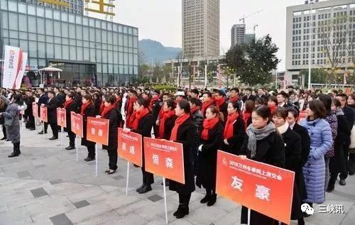 震驚 昨天萬(wàn)州全城下雪,江南這個(gè)地方卻出現(xiàn) 高溫